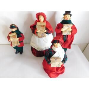 Vintage HollyTree Christmas Carollers Figures Set of 4 in Box
